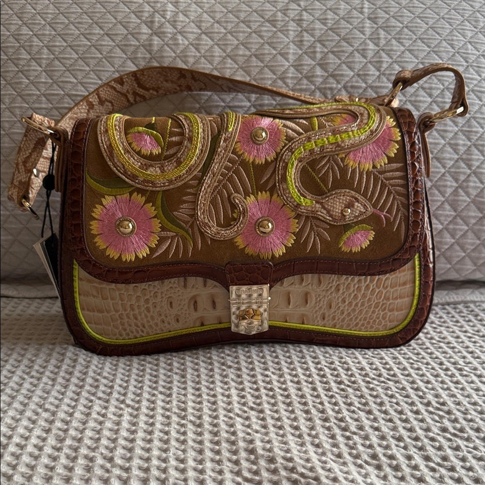 Brahmin Nerida Sandstorm Yuma